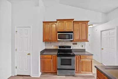 9655 Parker Lake Circle, Navarre, FL 32566 - Photo 20