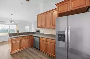 9655 Parker Lake Cir, Navarre, FL 32566 - Photo 16