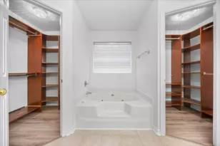 9655 Parker Lake Cir, Navarre, FL 32566 - Photo 28