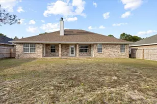 9655 Parker Lake Cir, Navarre, FL 32566 - Photo 36