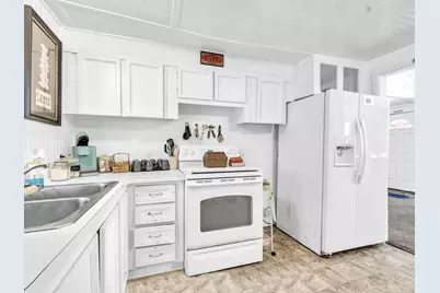 9028 Larker Woods Drive, Navarre, FL 32566 - Photo 14