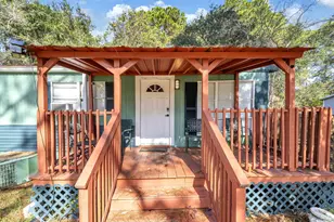 9028 Larker Woods Dr, Navarre, FL 32566 - Photo 2