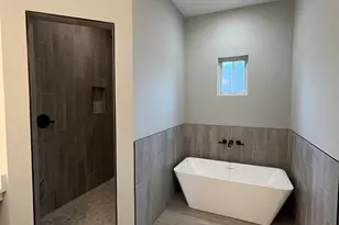 4646 Chanteuse Pkwy, Crestview, FL 32539 - Photo 16