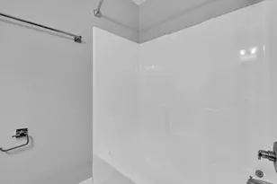 119-123 Hampton Dr, Crestview, FL 32539 - Photo 10