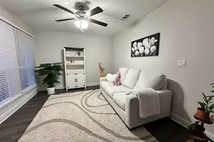 3041 Crown Creek Cir, Crestview, FL 32539 - Photo 10