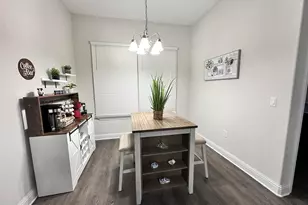 3041 Crown Creek Cir, Crestview, FL 32539 - Photo 8