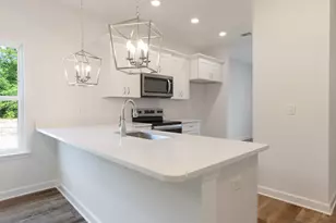 968 Texas Pkwy, Crestview, FL 32536 - Photo 6