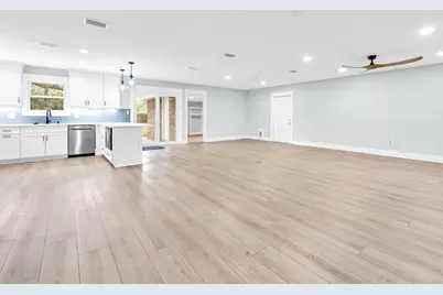 425 Stahlman Avenue, Destin, FL 32541 - Photo 8