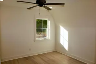 54 Davis St, Defuniak Springs, FL 32435 - Photo 14