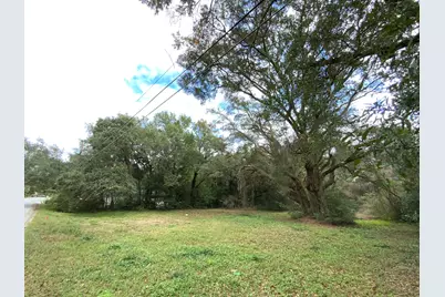 627 E Ditmar Street E, Pensacola, FL 32503 - Photo 2