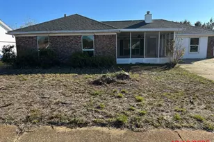 1039 Boulevard De La Parisienne, Mary Esther, FL 32569 - Photo 1