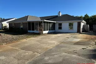 1039 Boulevard De La Parisienne, Mary Esther, FL 32569 - Photo 2