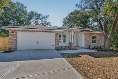 228 NE Greenbrier Circle NE, Fort Walton Beach, FL 32547 - Photo 4