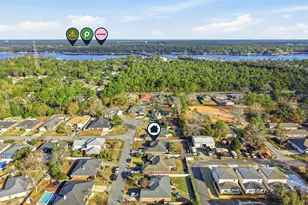 4227 Shadow Ln, Niceville, FL 32578 - Photo 6