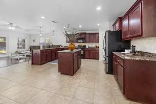 2392 Agerton St, Crestview, FL 32536 - Photo 16