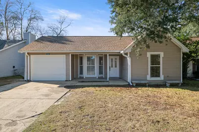 3022 Blue Pine Lane, Niceville, FL 32578 - Photo 2