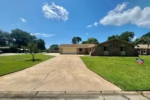 135 Perdido Cir, Niceville, FL 32578 - Photo 1