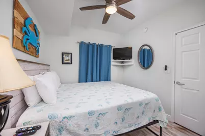 590 Santa Rosa Boulevard #104, Fort Walton Beach, FL 32548 - Photo 14