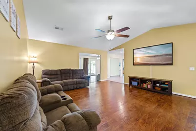 7373 Rexford Street, Navarre, FL 32566 - Photo 4