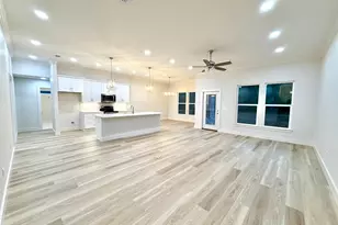 6016 Paige Ln, Crestview, FL 32536 - Photo 8