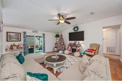 407 Bobby Drive, Crestview, FL 32536 - Photo 6