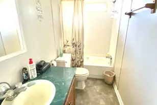 2493 4th Ave, Alford, FL 32420 - Photo 4