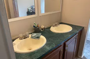 2493 4th Ave, Alford, FL 32420 - Photo 6