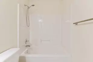 5104 Whitehurst Ln, Crestview, FL 32536 - Photo 16