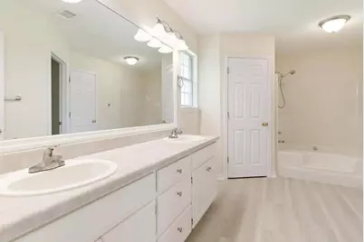 5104 Whitehurst Lane, Crestview, FL 32536 - Photo 10