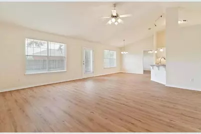 5104 Whitehurst Lane, Crestview, FL 32536 - Photo 2