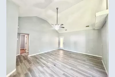 129 Wright Circle, Niceville, FL 32578 - Photo 4