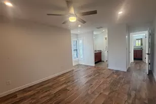 300 Yacht Club Dr, Niceville, FL 32578 - Photo 10