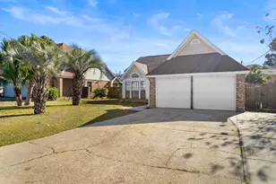 58 North St, Mary Esther, FL 32569 - Photo 2