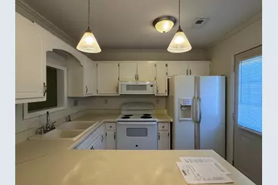 207 W Pinoak Court W, Crestview, FL 32539 - Photo 2