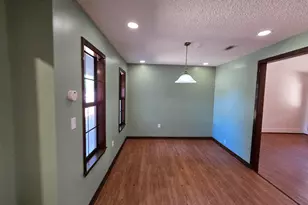 404 Brown Pl, Crestview, FL 32539 - Photo 6