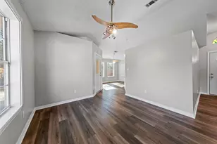 2528 Hilton Dr, Navarre, FL 32566 - Photo 16