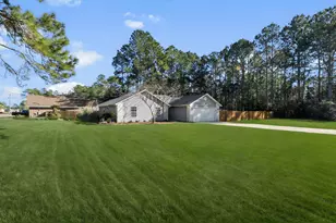 2528 Hilton Dr, Navarre, FL 32566 - Photo 6