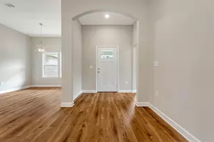 2802 Blackbird Ct, Crestview, FL 32539 - Photo 2