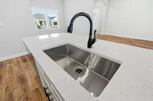 2802 Blackbird Ct, Crestview, FL 32539 - Photo 10