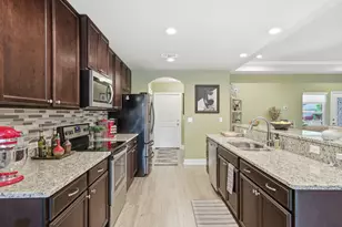 1825 Sundown Dr, Navarre, FL 32566 - Photo 10