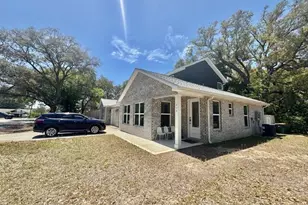 215 Allen St, Niceville, FL 32578 - Photo 1