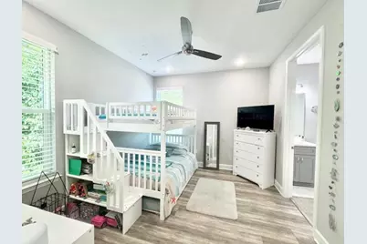 215 Allen Street #215, Niceville, FL 32578 - Photo 2