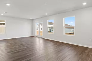 2074 Wiregrass St, Navarre, FL 32566 - Photo 8