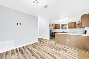 609 E Edney Ave E, Crestview, FL 32536 - Photo 20