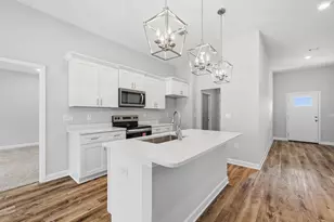 6104 Mildreds Wy, Crestview, FL 32539 - Photo 8