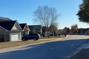 402 Wych Cir, Crestview, FL 32536 - Photo 10