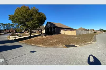 402 Wych Circle, Crestview, FL 32536 - Photo 6