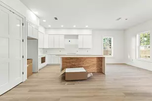 61 E Grizzly Street E, Freeport, FL 32439 - Photo 10