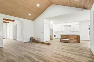 61 E Grizzly Street E, Freeport, FL 32439 - Photo 8