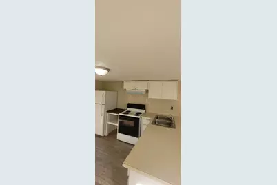 808 E Chestnut Avenue E, Crestview, FL 32539 - Photo 2